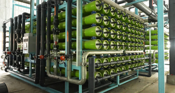 ro water treatment machine